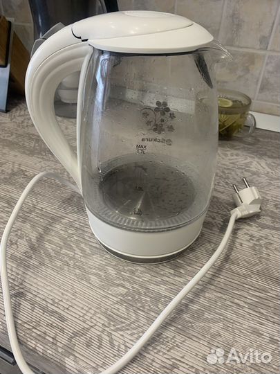 Электрочайник с подсветкой