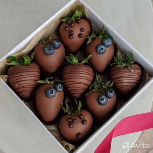 Фрукты в шоколаде