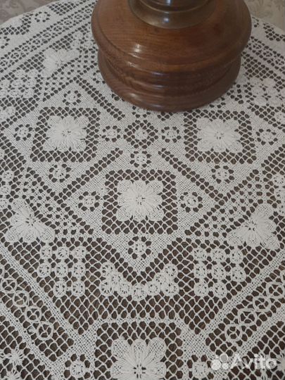 Скатерть чайная игольное кружево