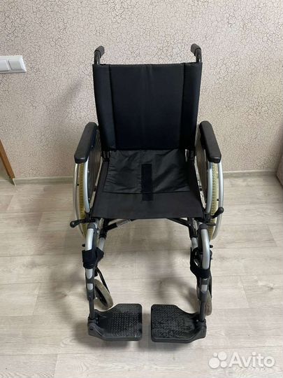 Инвалидная коляска