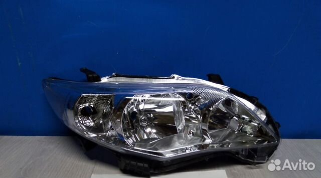 Фара правая Toyota Corolla 10 E150 (2007-2013)