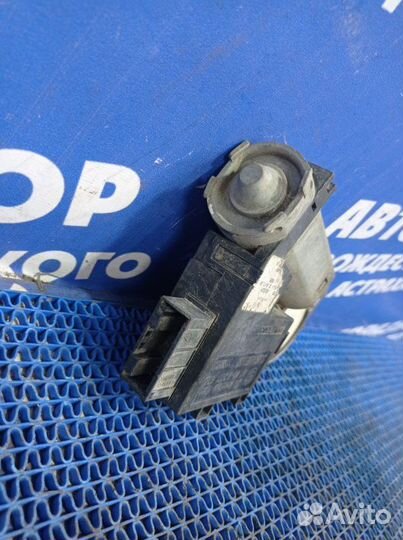 Моторчик люка Bmw E39 седан 2001