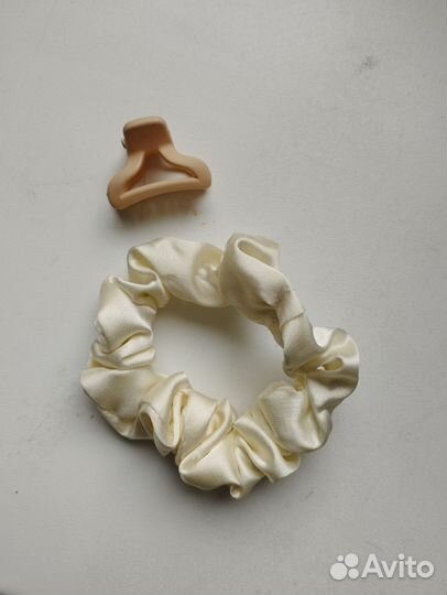 Комплект заколок для волос