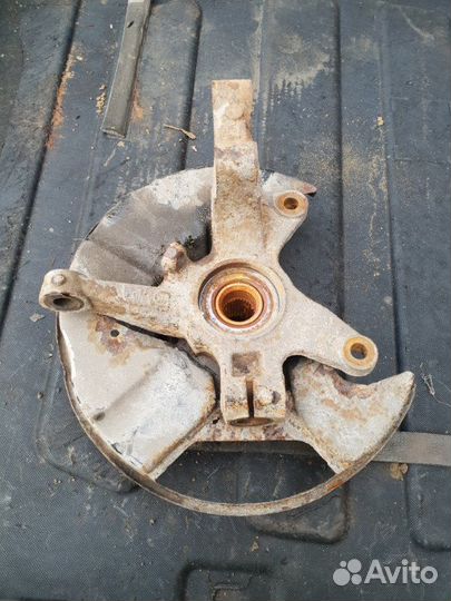 Кулак поворотный передний левый Mazda Cx-7 L3-VDT