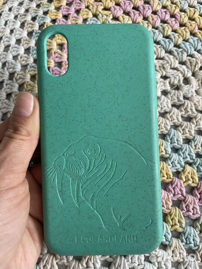 Чехлы на iPhone XR