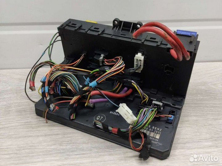 Блок предохранителей Mercedes Vito W639