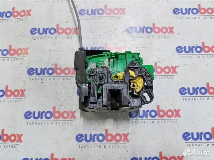 Замок двери передней левой Hyundai Solaris 2010