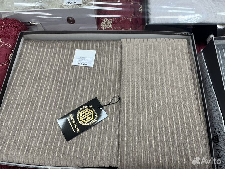 Покрывало новые на кровать от