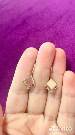 Золотые серьги