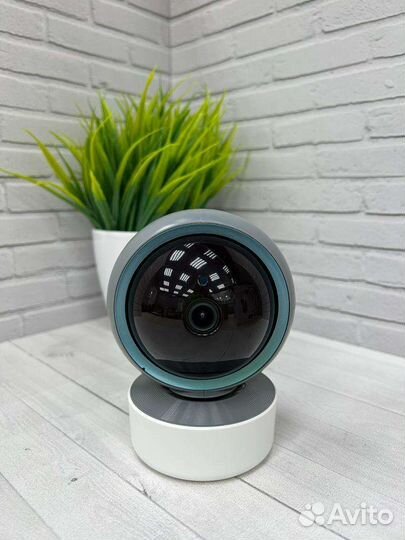 Поворотная Wi-Fi камера со звуком