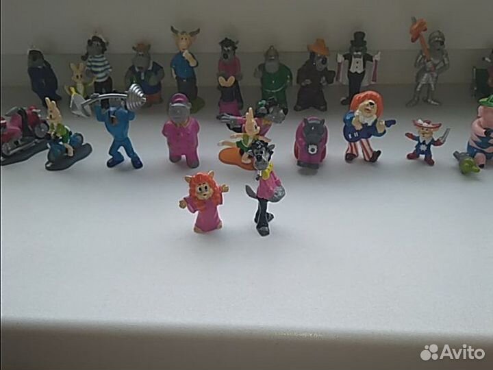 Игрушка из киндера Ну погоди