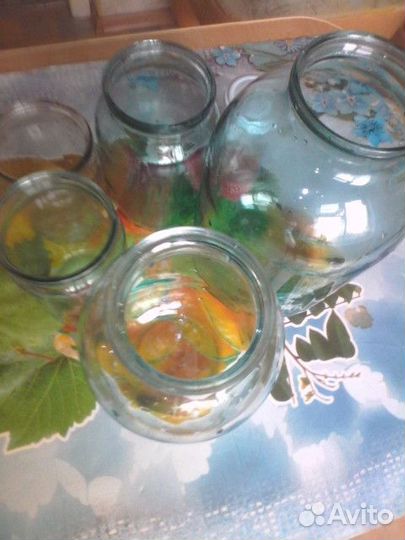 Банки стеклянные разного объёма