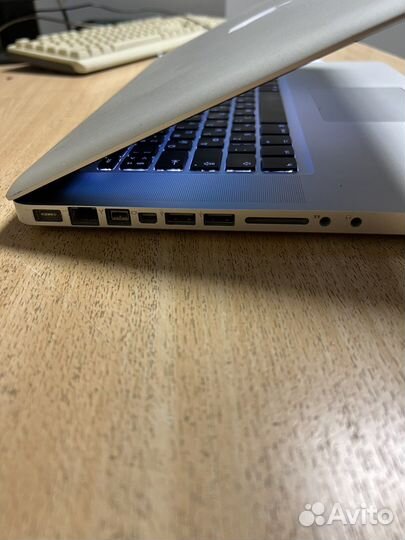 Apple MacBook Pro 15 core i7 2010