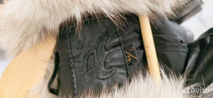 Кожаная куртка с натуральным мехом 44