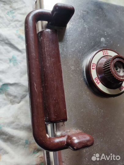 Электрическая вафельница СССР