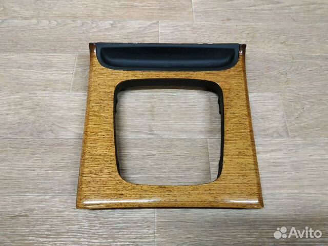 Накладка кулисы кпп Volvo XC90 (2002-2015)