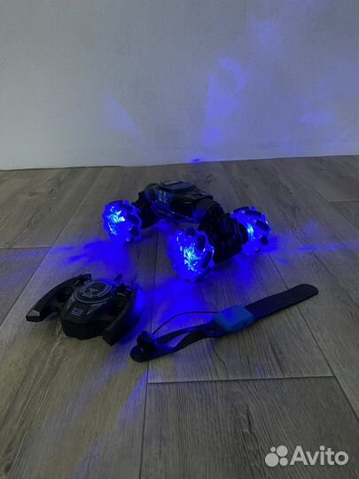 Машинка перевертыш на радиоуправлении