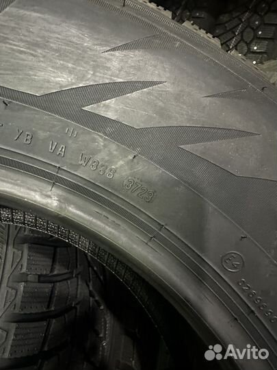 Pirelli Formula Ice 265/60 R18 110T