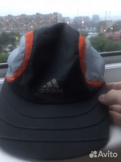 Пятипанельная кепка adidas