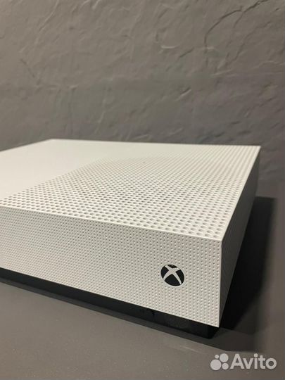 Приставка xbox one s 1tb