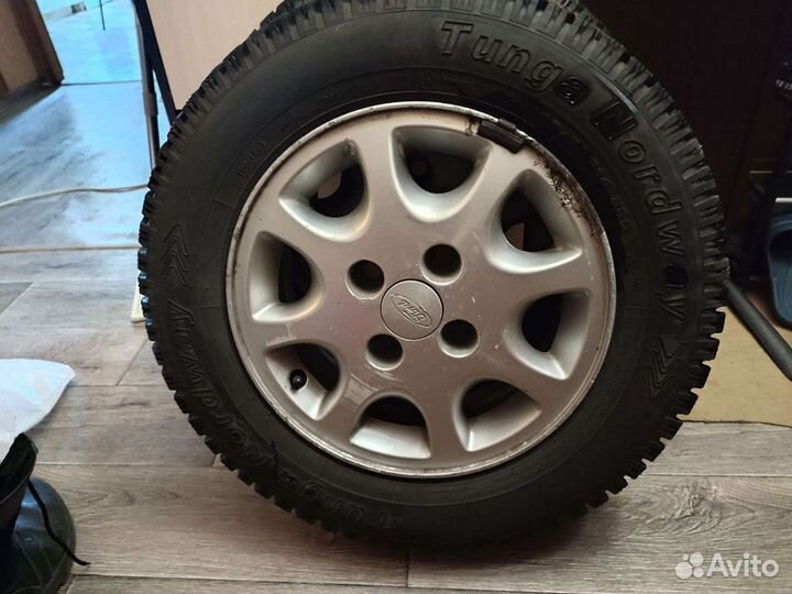 Резина зимняя шипованная 185/70 R14 Tunga Nordway