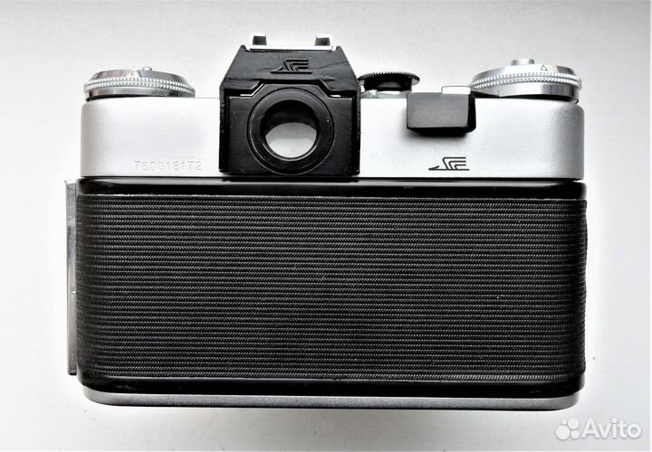 Зенит-Е в коробке, в отличном состоянии