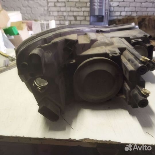 Фара левая на запчасти Skoda Octavia A5