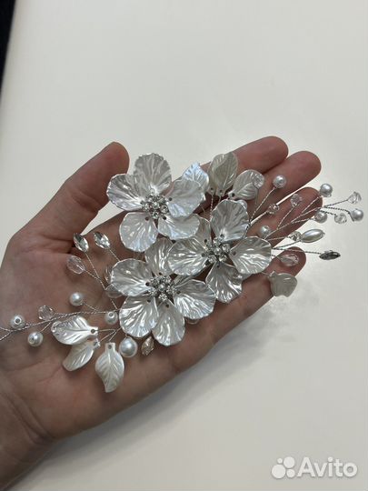 Свадебное украшение в прическу