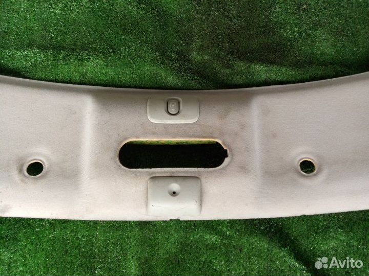 Потолок обшивка потолка Nissan Qashqai+2 JJ10E