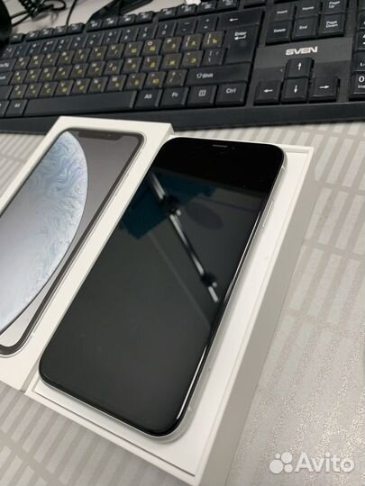 iPhone Xr, 64 ГБ