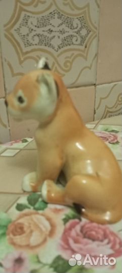 Фарфоровые статуэтка ссср,высота 10см