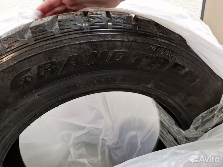 Dunlop Grandtrek Ice 02 235/65 R18