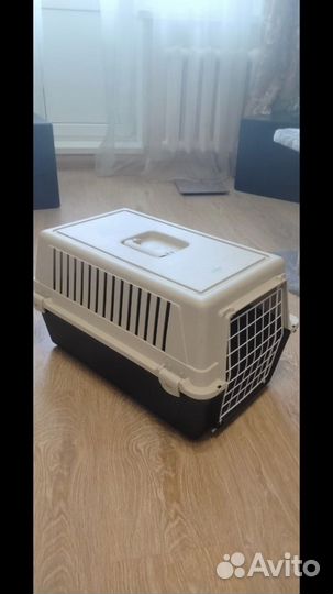 Переноска для кошек и собак