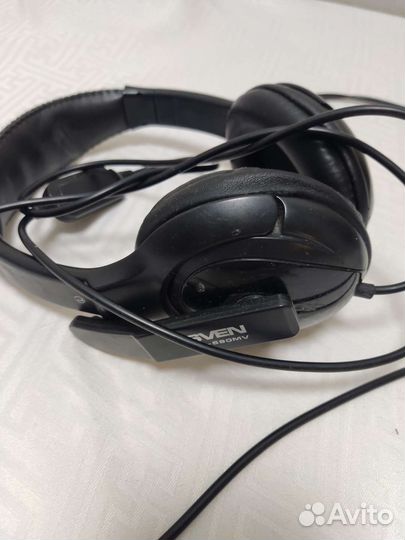 Наушники с микрофоном