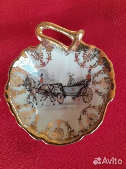 Розетки для мелочей. Лимож, Франция