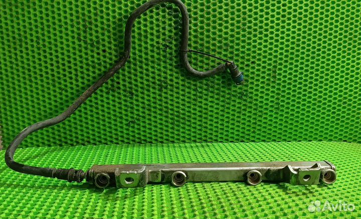 Топливная рампа Mazda 3