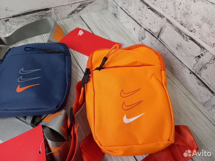 Сумка Nike через плечо