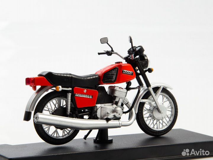 1:24 Наши мотоциклы №24 - иж-Планета 5