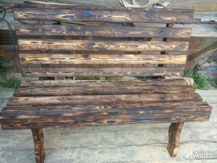 Лавочка уличная