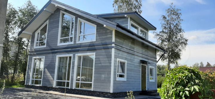 Коттедж 165 м² на участке 10 сот.