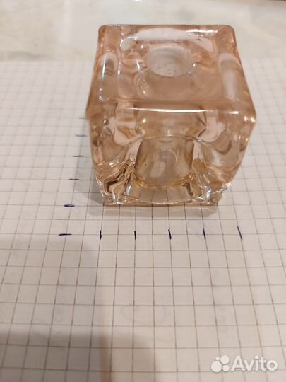 Квадратный плафон под точечный светильник