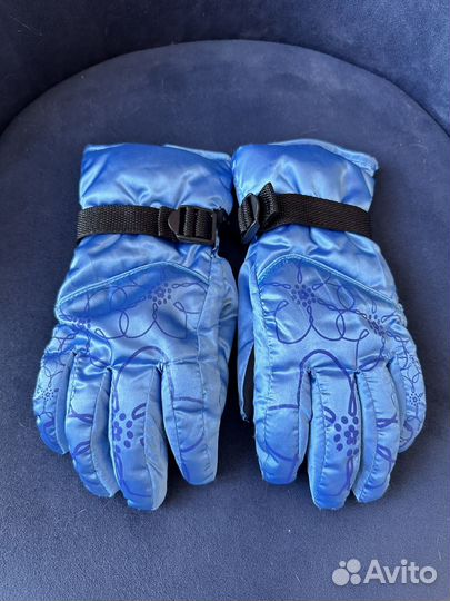 Горнолыжные перчатки