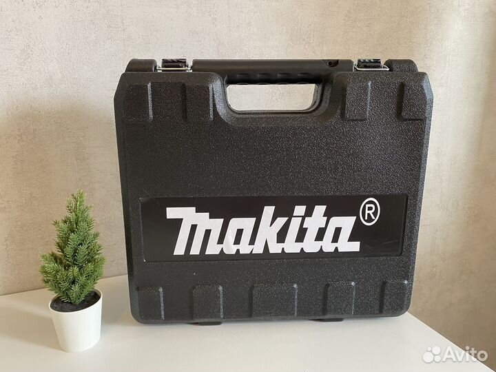 Шуруповерт makita 18v