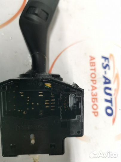 Подрулевой переключатель поворотников Ford Focus 2