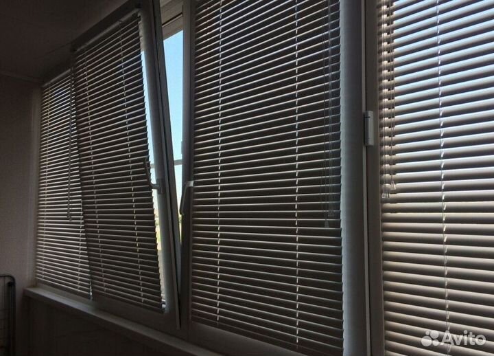 Рулонные кассетные шторы блекаут L205