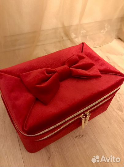 Кейс Estee Lauder