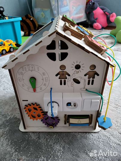 Бизиборд домик со светом