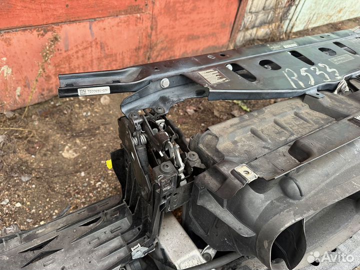 Продам телевизор в сборе для бмв F10