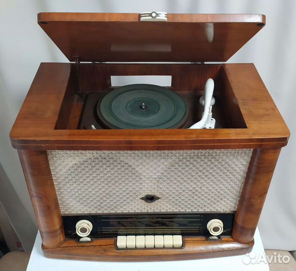 Радиола Эстония 55 (Estonia 55)