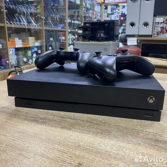 Игровая приставка Microsoft Xbox One X 1TB